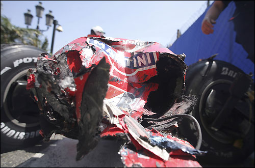 Поврежденная Ferrari после аварии Фелипе Массы в Монако