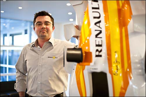 Эрик Буйе возглавил Renault F1 54668