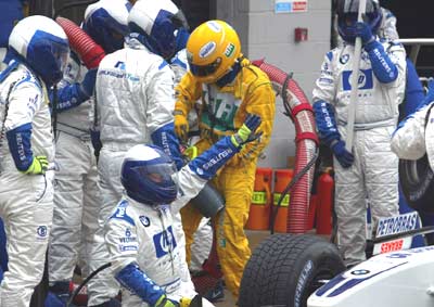 Проблемы на пит-стопе Ральфа Шумахера