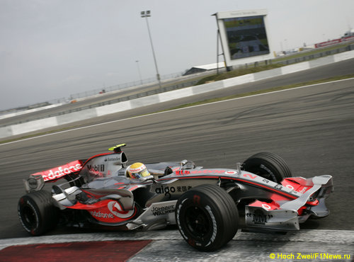 Льюис Хэмилтон