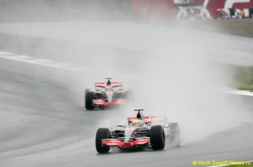 Льюис Хэмилтон и Фернандо Алонсо