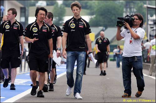 Роман Грожан с гоночным инженером Айо Комацу на Хунгароринге